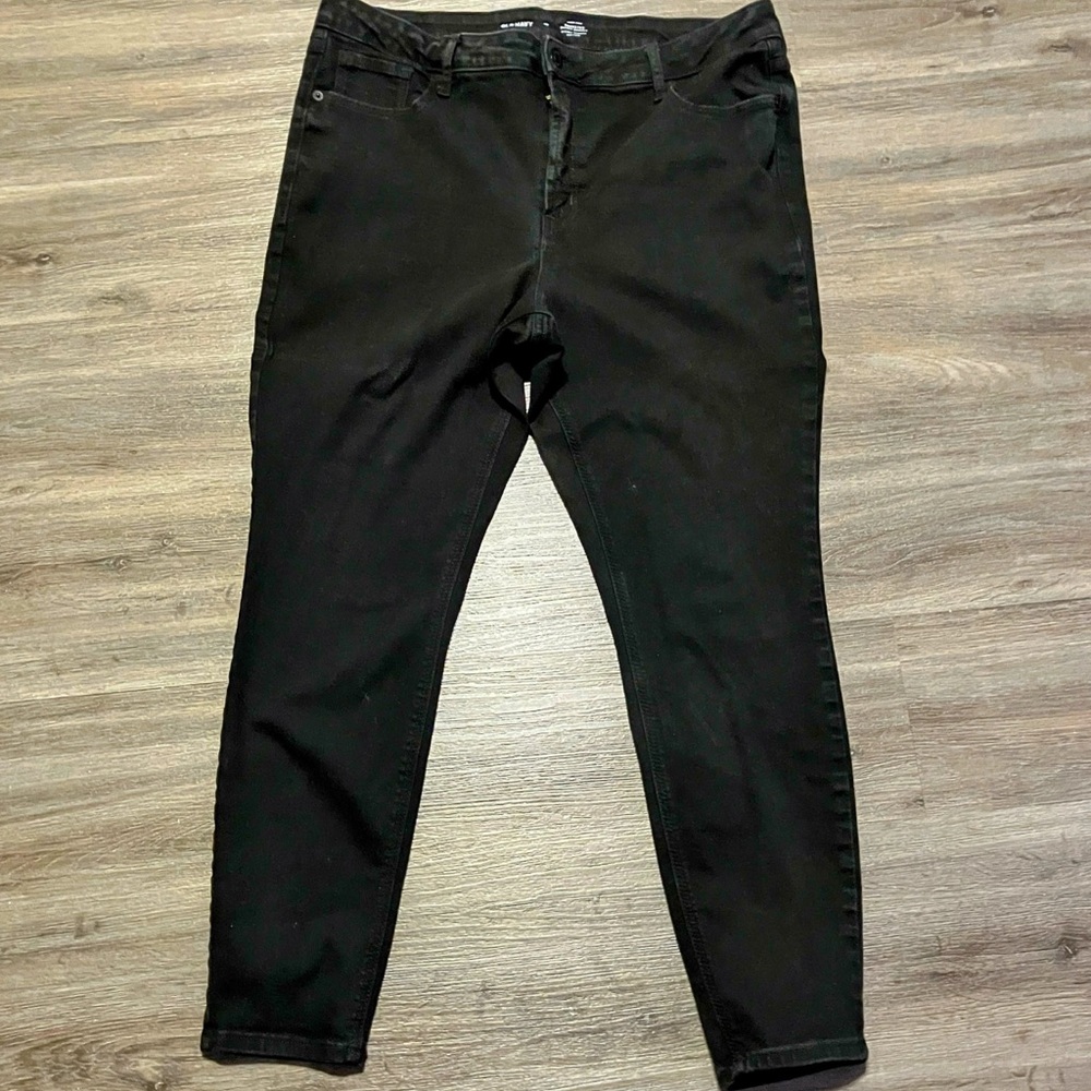 Old Navy High Rise Rockstar Super Skinny Secret smooth pockets Black size 16